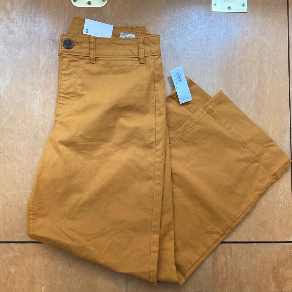 NWT Old Navy rust yellow ankle-length pants